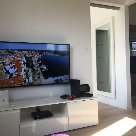 פורץ Apartment Grey מראה חיצוני תמונה