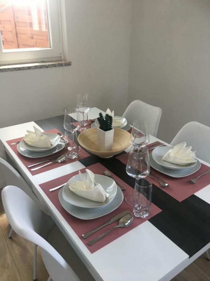 פורץ Apartment Grey מראה חיצוני תמונה